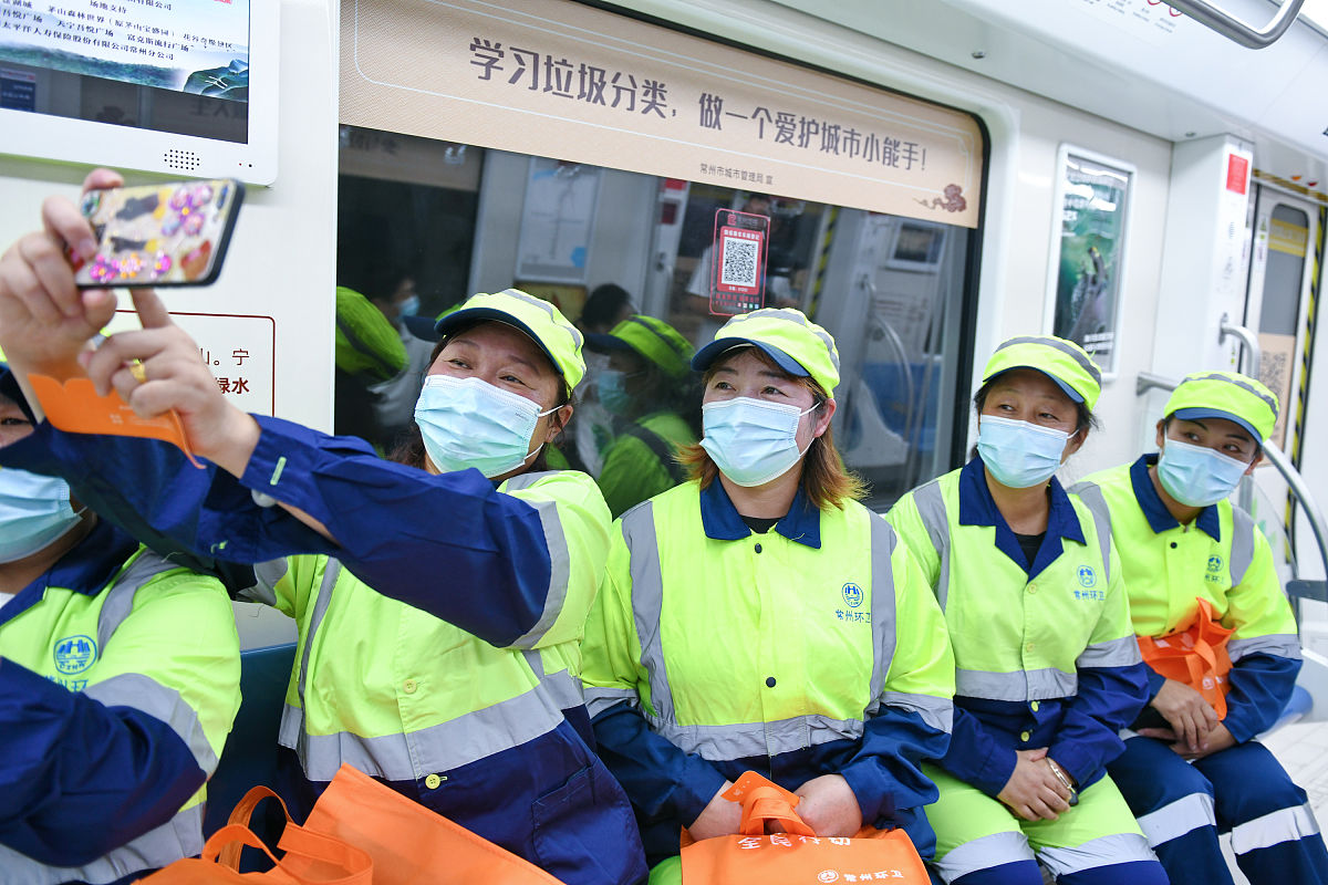 南京地铁服务形式详解：乘车、安全、便民、环保全方位保障