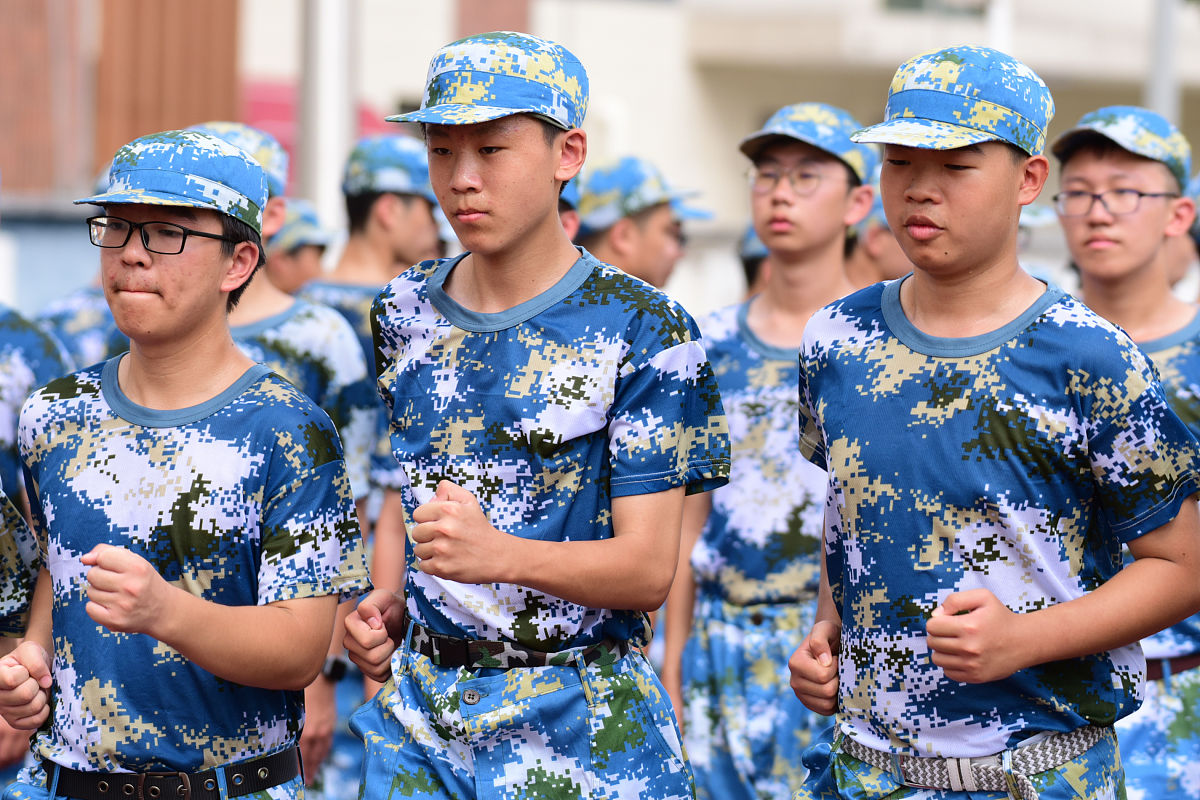 做一个关于磨砺意志的诗