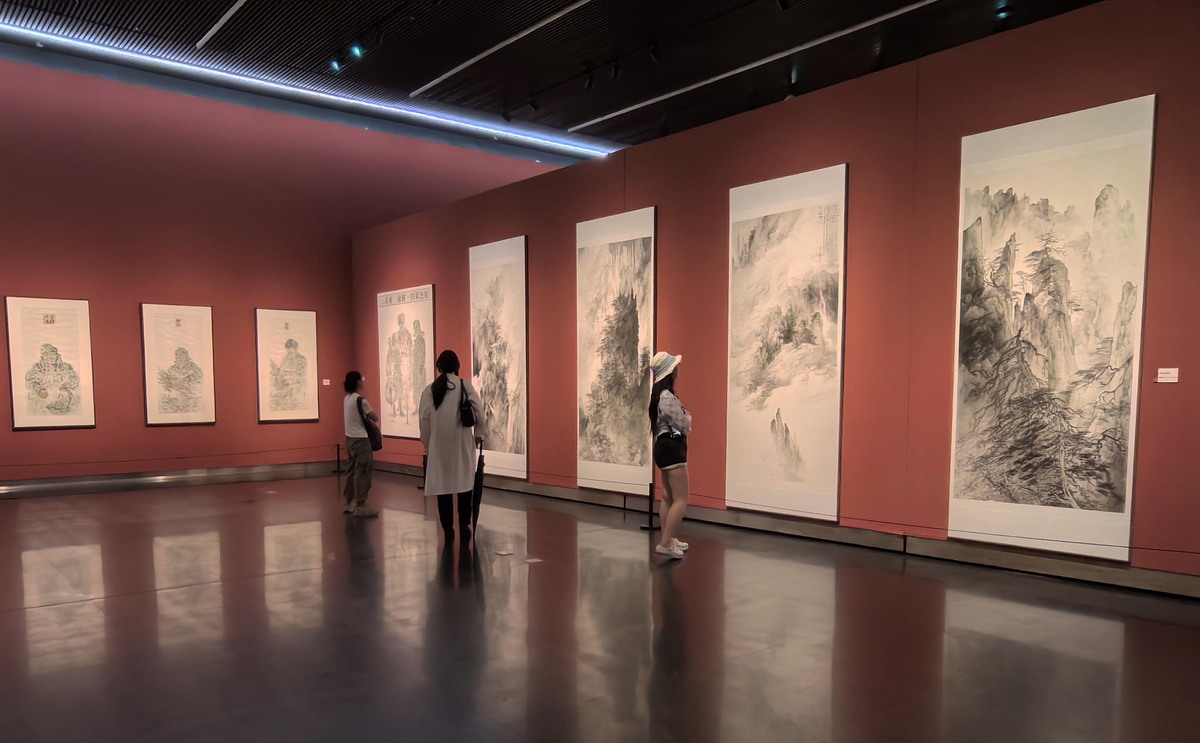 绘画作品 宁波博物馆 宁波财富中心玉米楼 宁波天一阁 杭州莲花体育馆 还有一个画着大大的我 写一个介绍