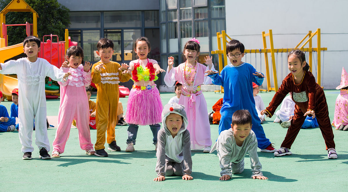 成都幼师大专学校举办迎2019元旦晚会，分享学前教育幼师专业