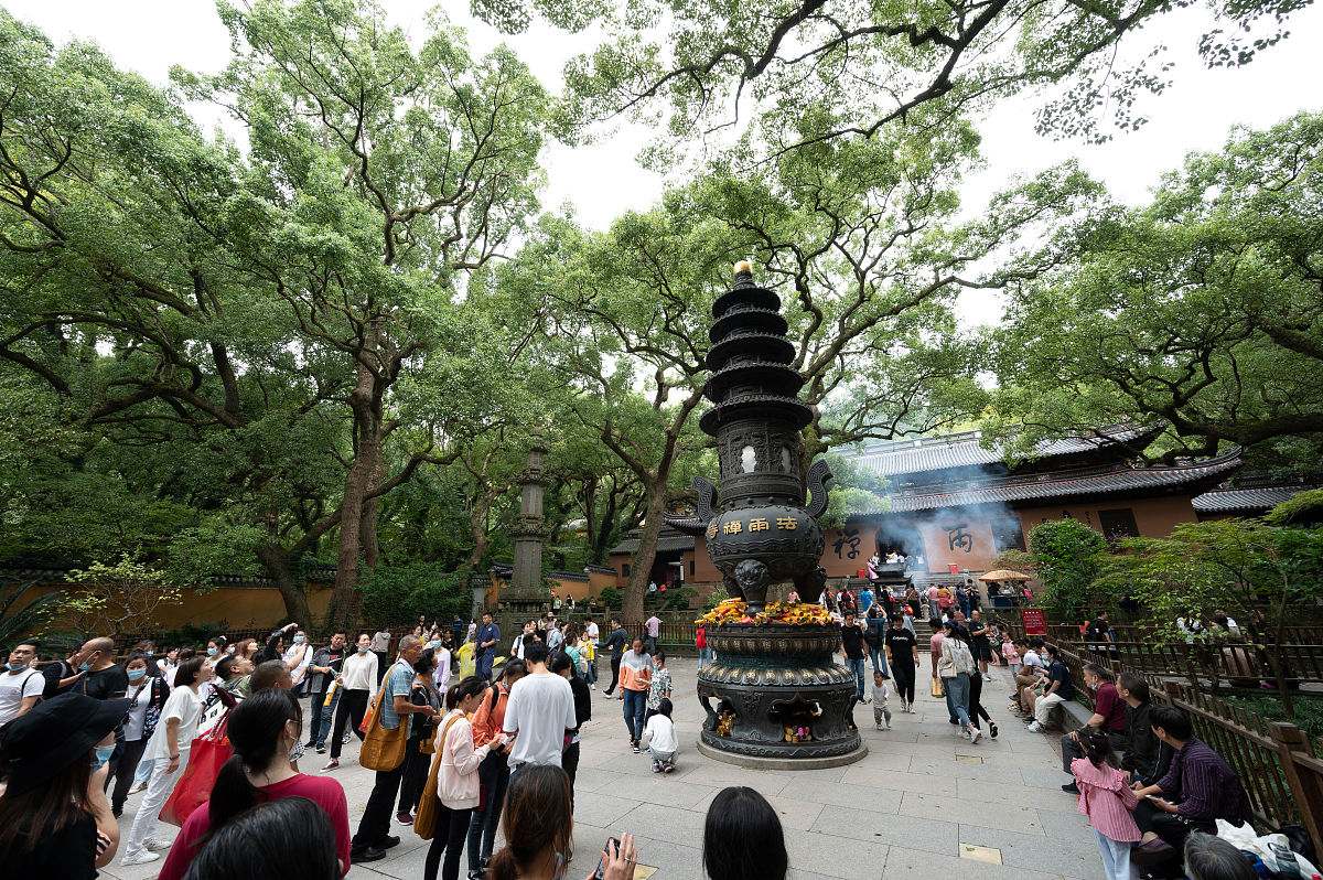 写一篇《普陀山的四季钟声》的散文