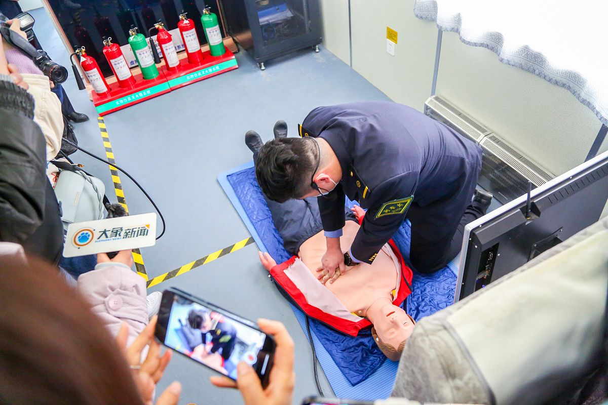 空姐教你逃生秘籍：八成空难都在这11分钟