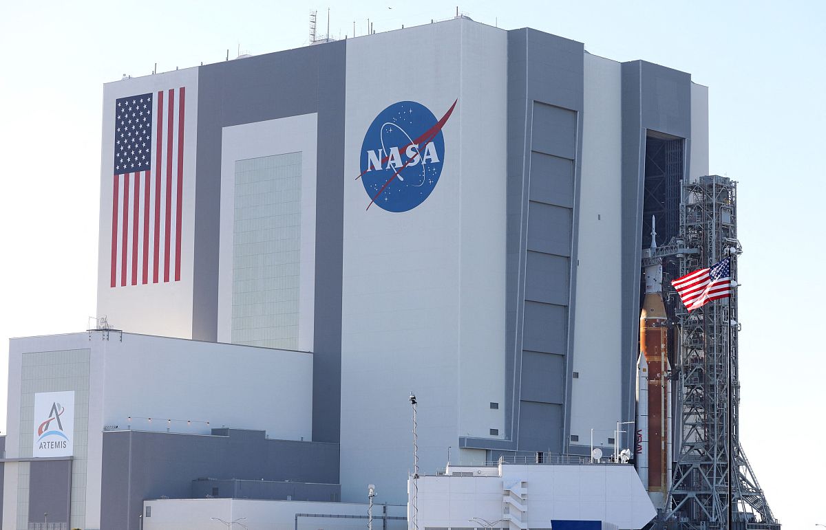 运载火箭控制系统概论 - 揭秘航天器发射背后的核心技术