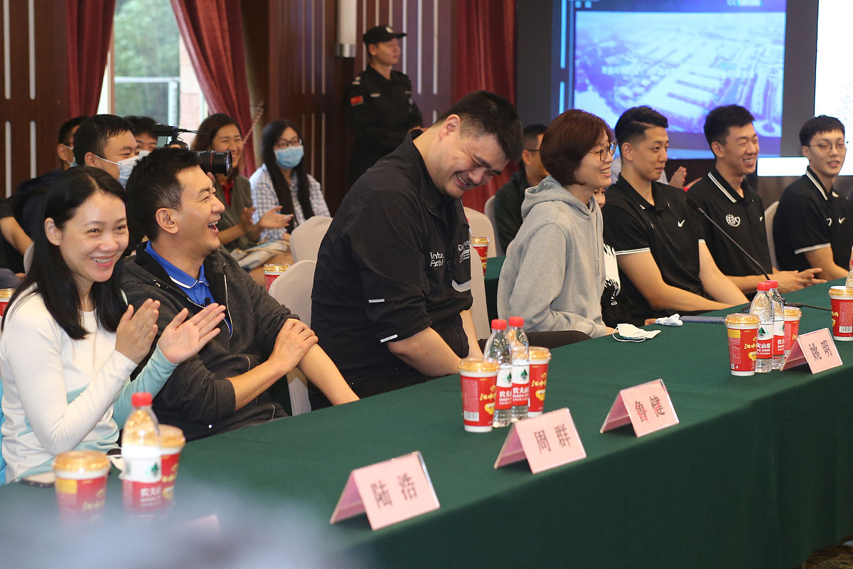 你现在的身份是论文作者请阐述招商信诺人寿保险公司营销人员培训内容：