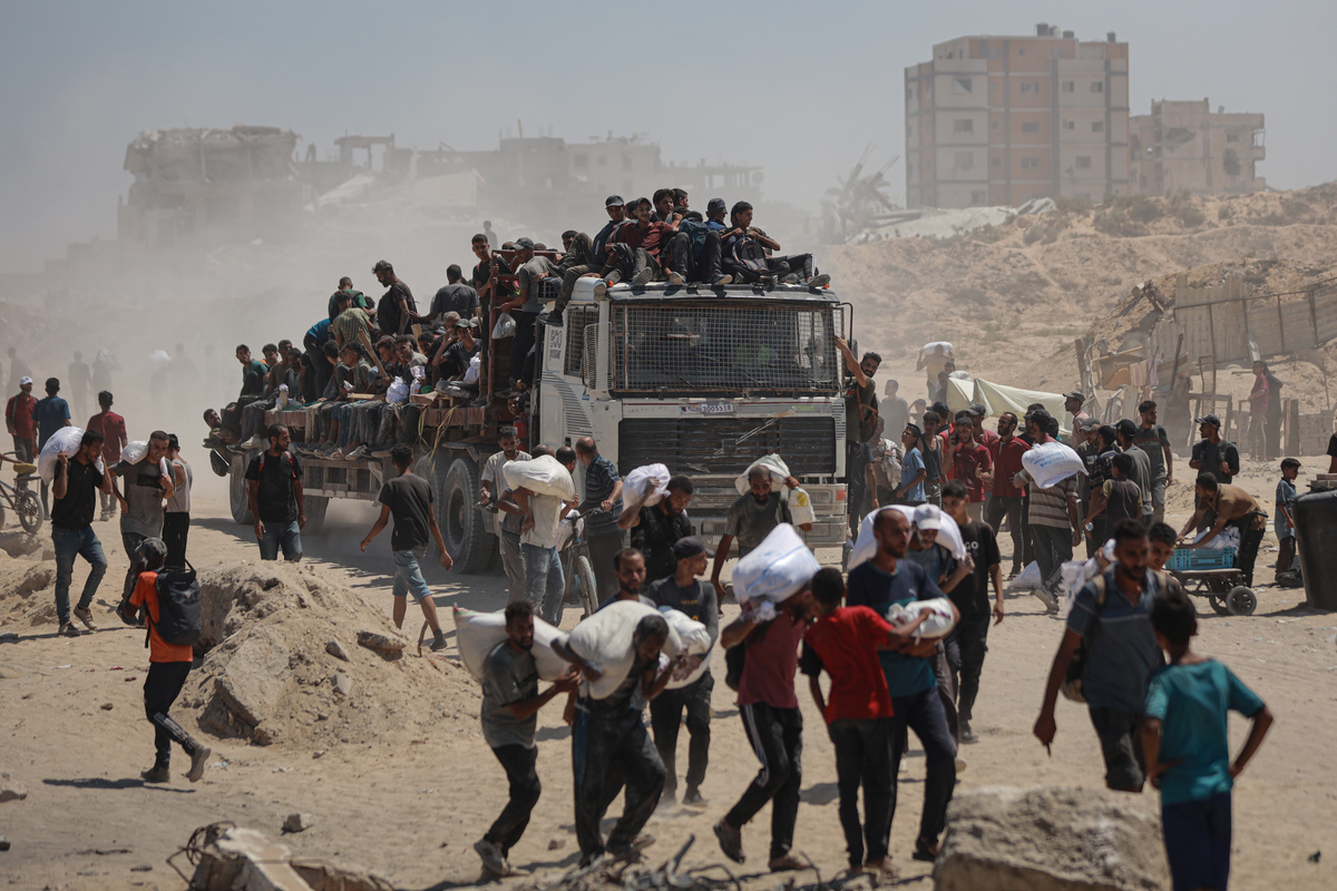 7月30日历史上的重大事件：从和平条约到战争爆发