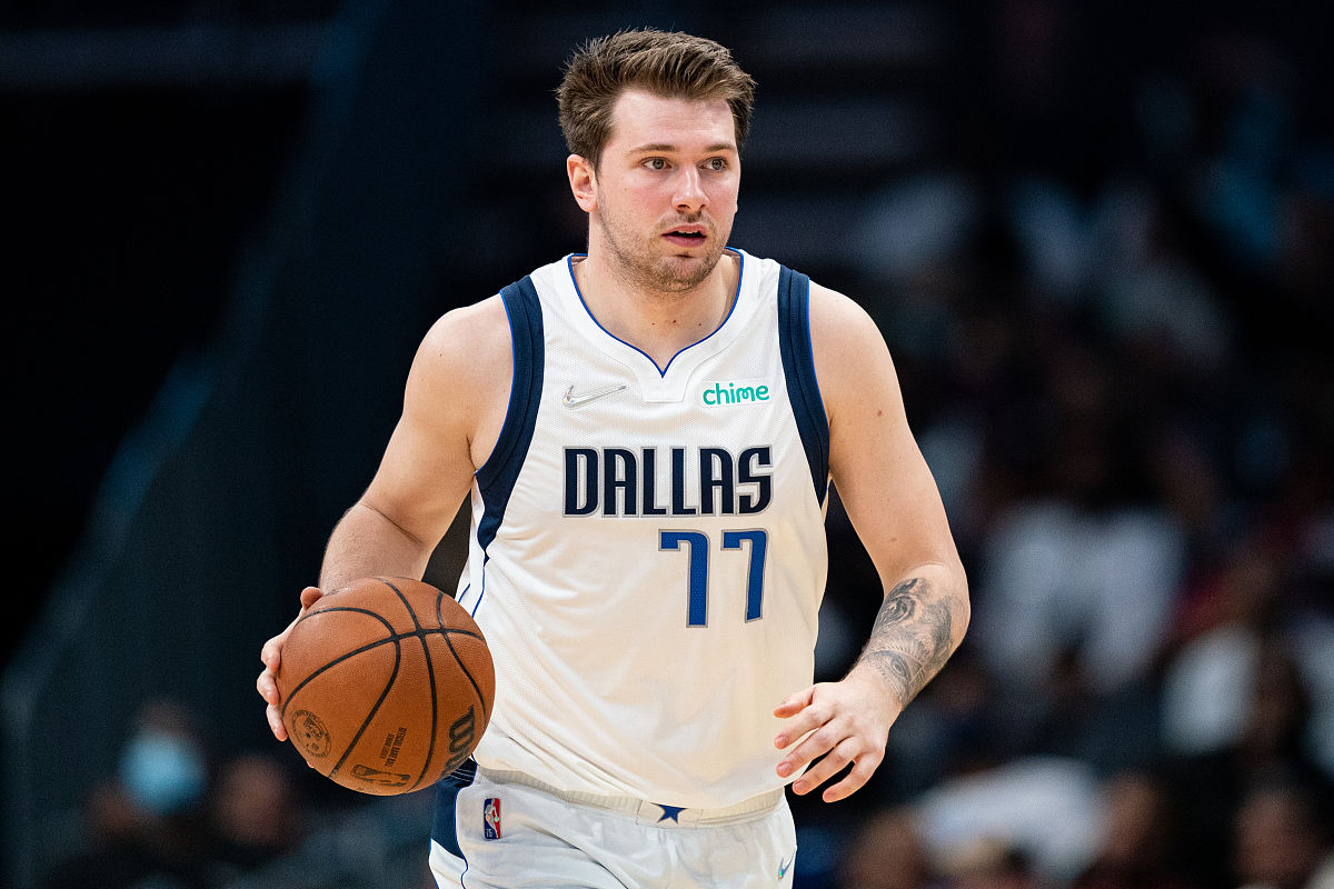 2022年3月19日,美国,21/22nba常规赛,达拉斯独行侠108-129夏洛特黄蜂.