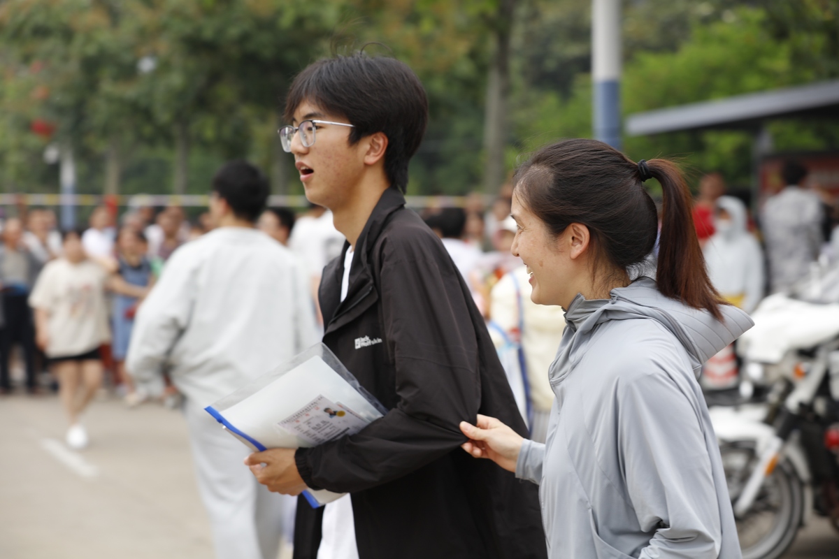 新生采访的选题