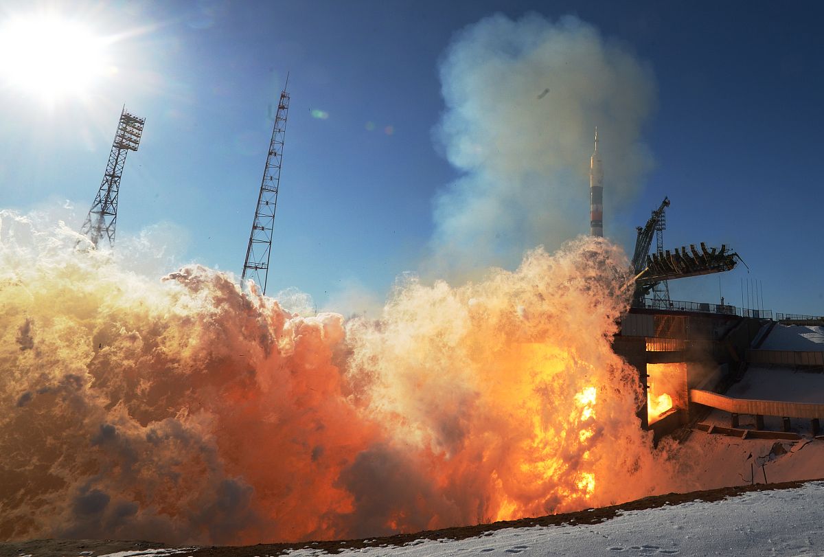 当地时间2017年12月17日,哈萨克斯坦拜科努尔航天发射场,日本宇宙航空