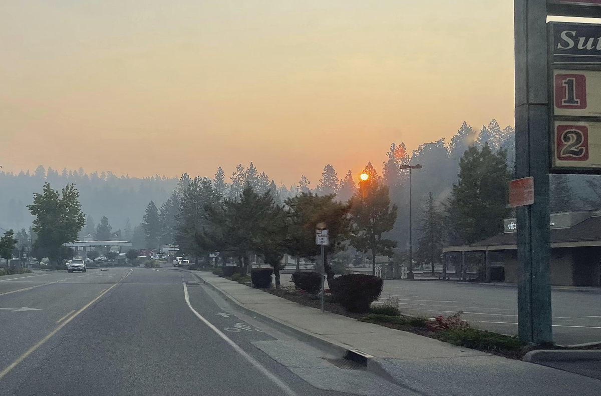 New York City Engulfed in Haze as Canadian Wildfire Smoke Spreads South
