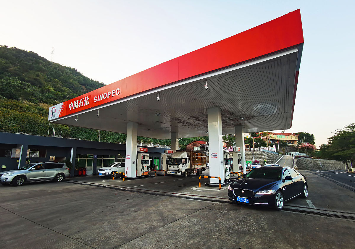 中国石油加油站武汉藏龙站位于湖北省武汉市藏龙岛九凤街1号 建筑平面分析