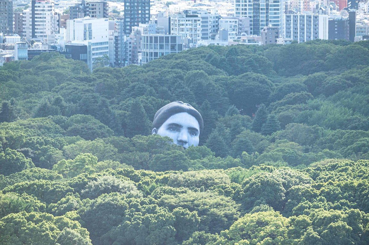 (采用请务必提及艺术家及该项目)当地时间2021年7月16日,日本东京上空