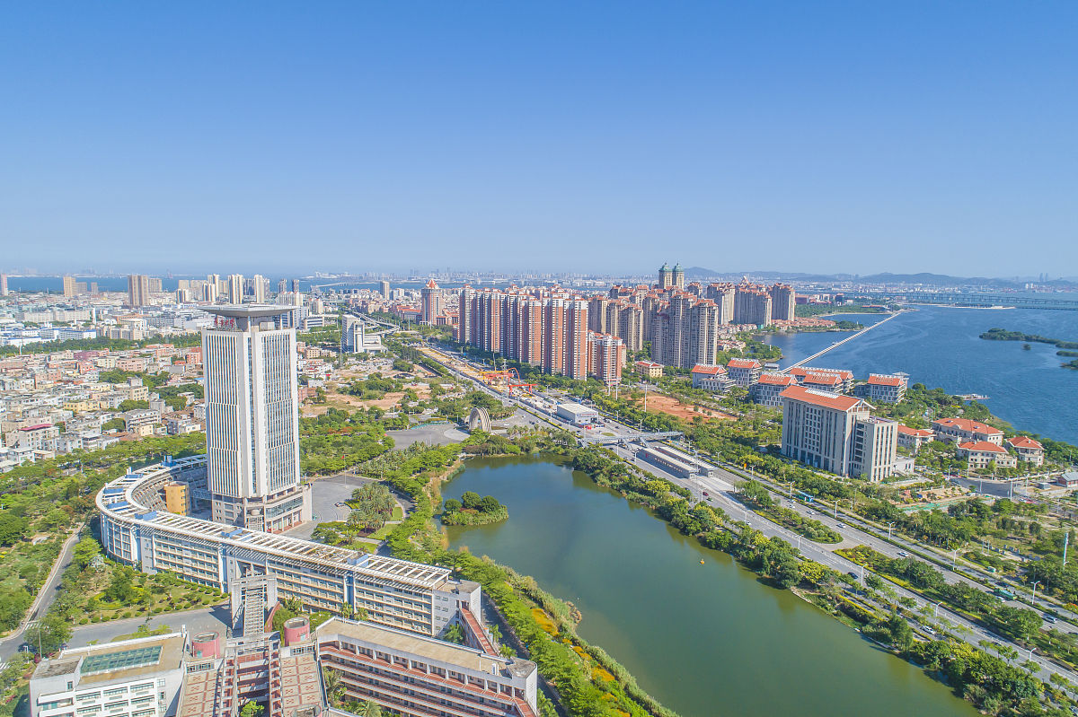 华侨大学是公办还是民办？性质解析及发展意义