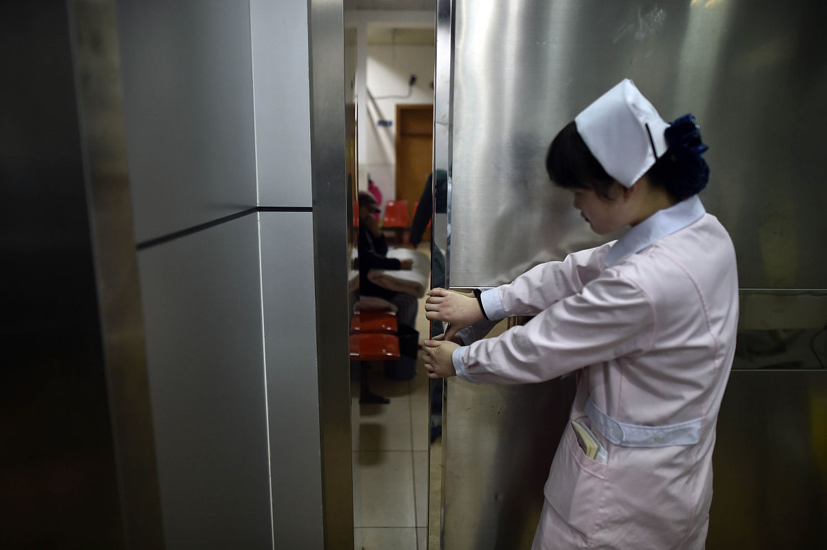 如果不计成本地去打造一面可以防辐射的墙多厚才能将辐射降至安全值