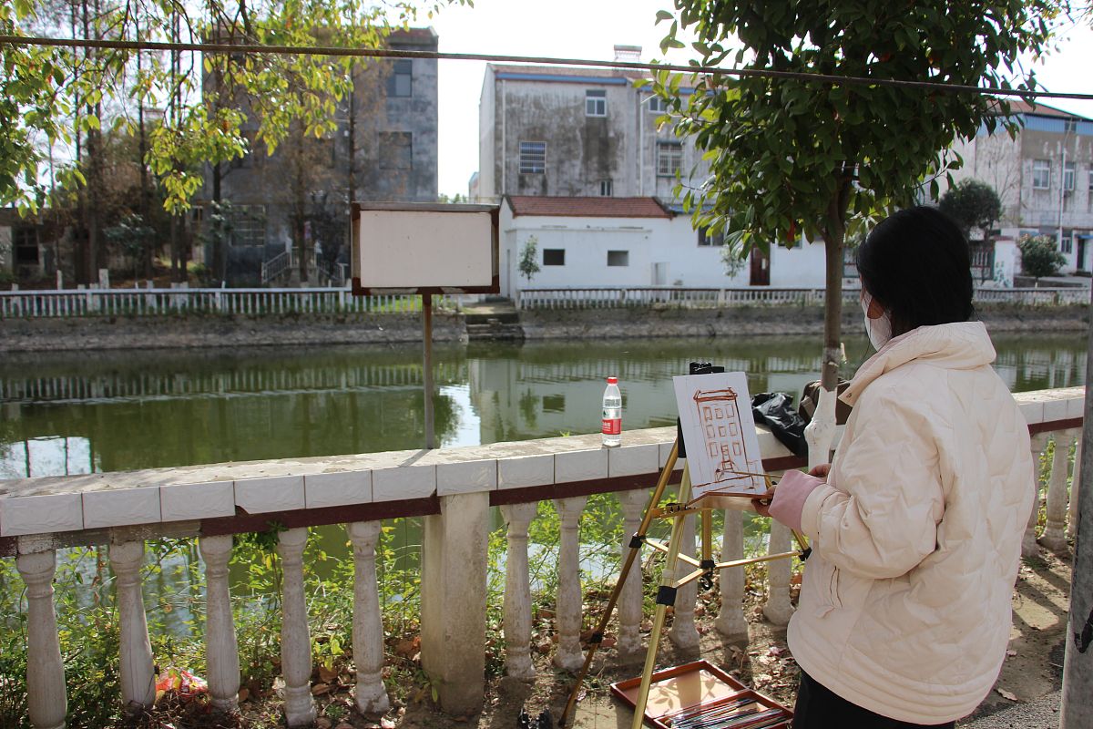 广西钦州农业学校专业设置：农业、园林、畜牧、兽医等