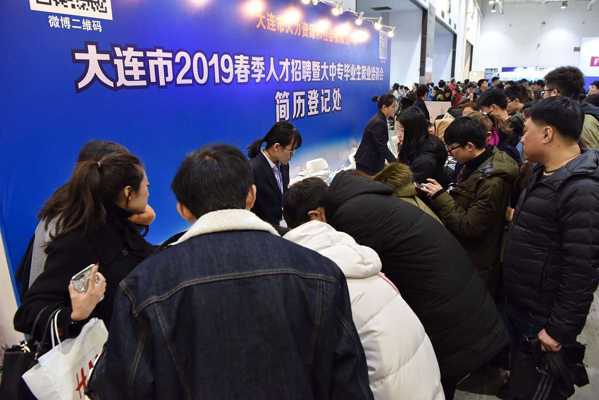 广西2022年中专学校热门专业推荐：市场需求、兴趣爱好和个人能力