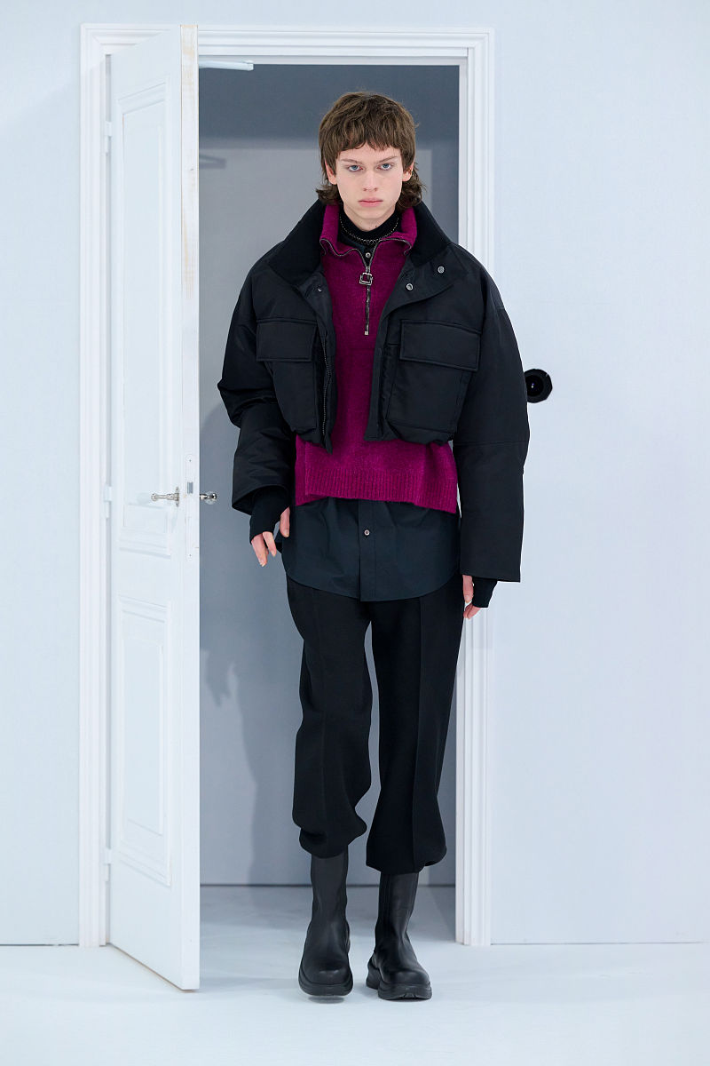 为蒙特利尔冬天的天气推荐一个型号的arcteyx外套里面只穿一件帽衫和短袖 为蒙特利尔冬天的天气推荐一个型号的arcteyx外套里面只穿一件帽衫和短袖