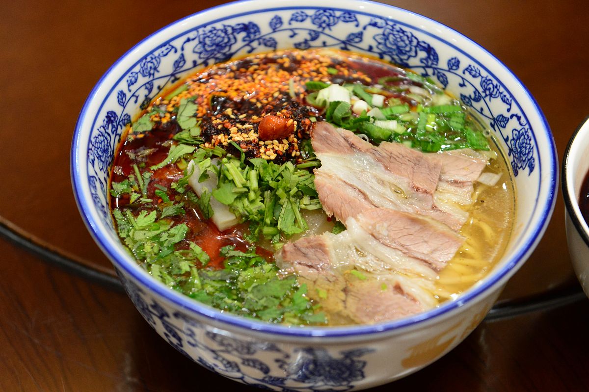 关于兰州牛肉面要求不少于400个文字原创度要高