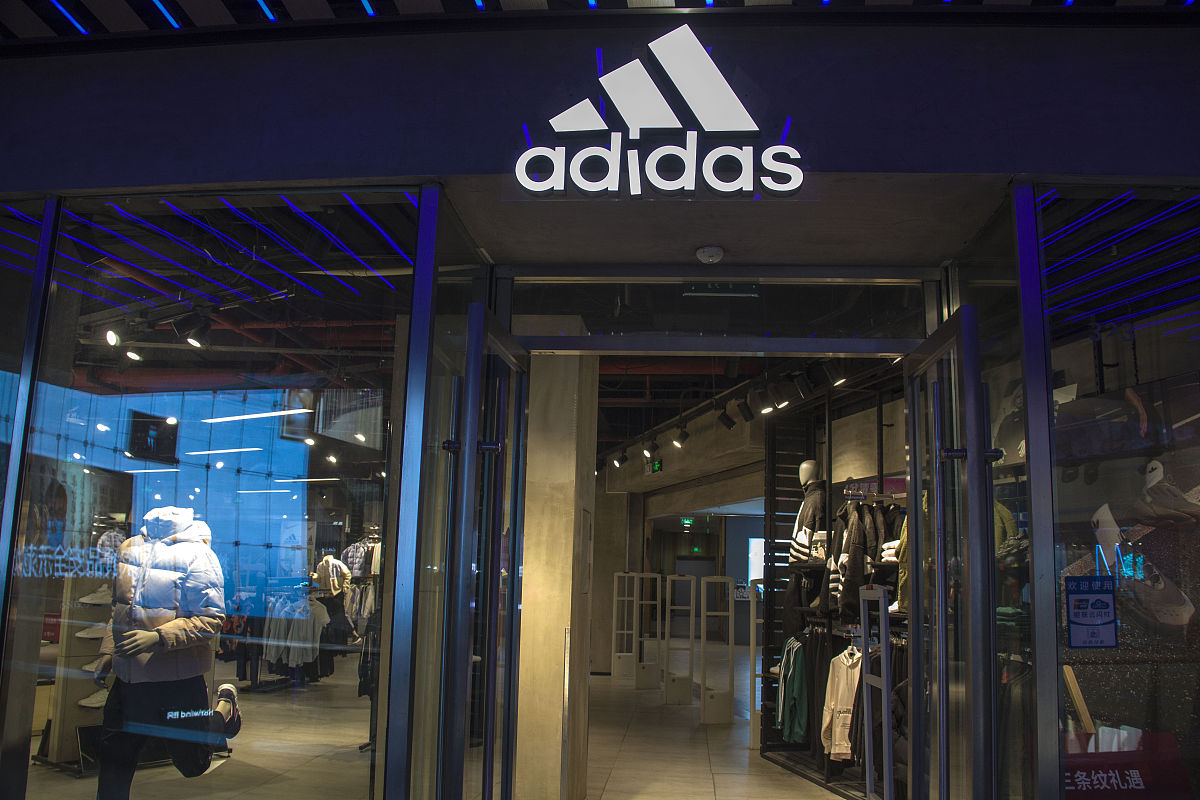 户外运动店铺名字大全：创意十足，助你脱颖而出！