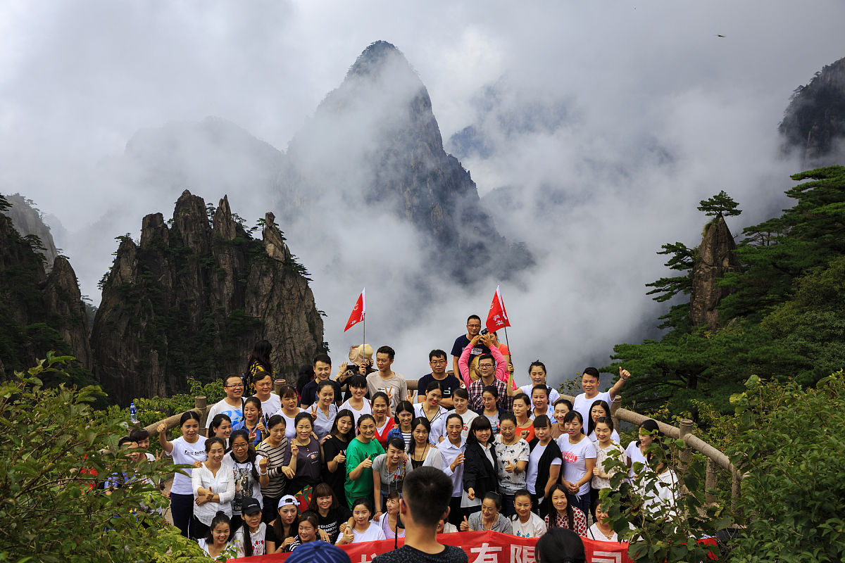 在中国五月份适合旅游的地方有哪些？为什么？