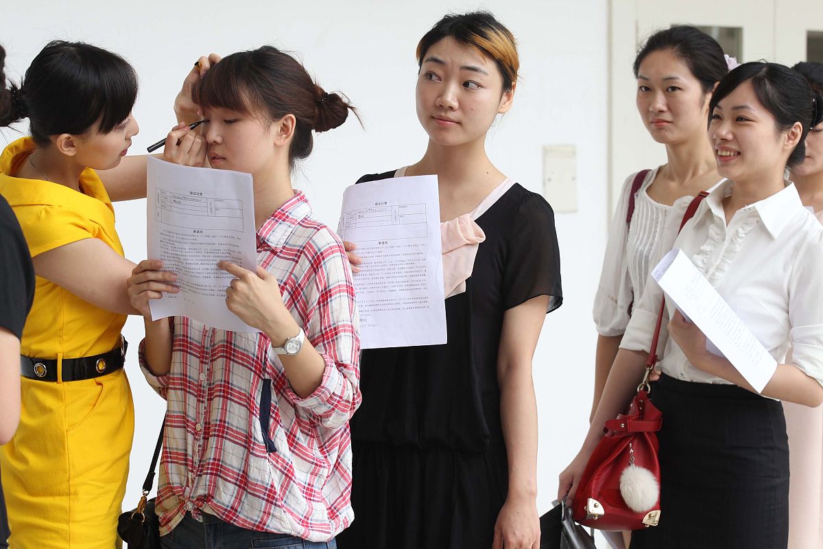 2021年春招女生适合什么专业？热门专业方向推荐