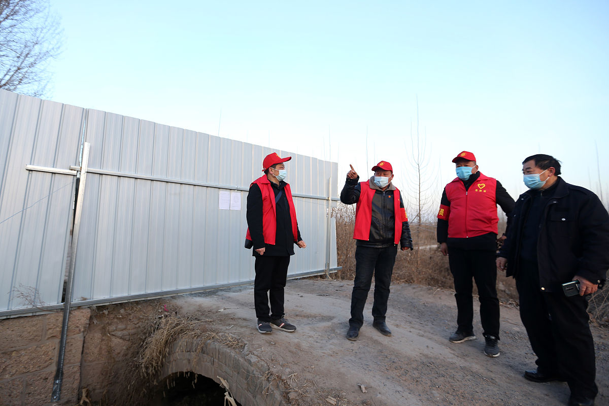 大一入党积极分子思想汇报：坚定信仰，努力学习，积极奉献