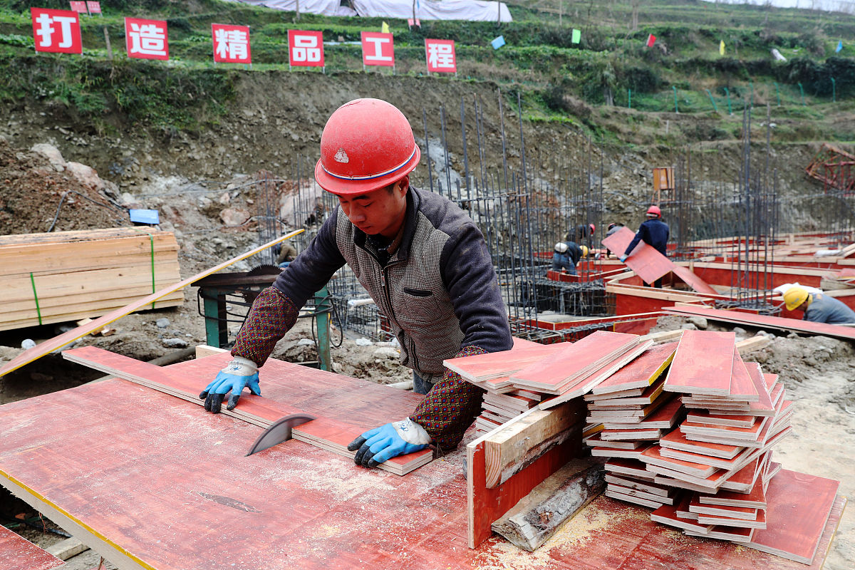 公路桥梁施工项目材料管理规范不足及解决方案 公路桥梁施工项目材料管理规范不足及解决方案