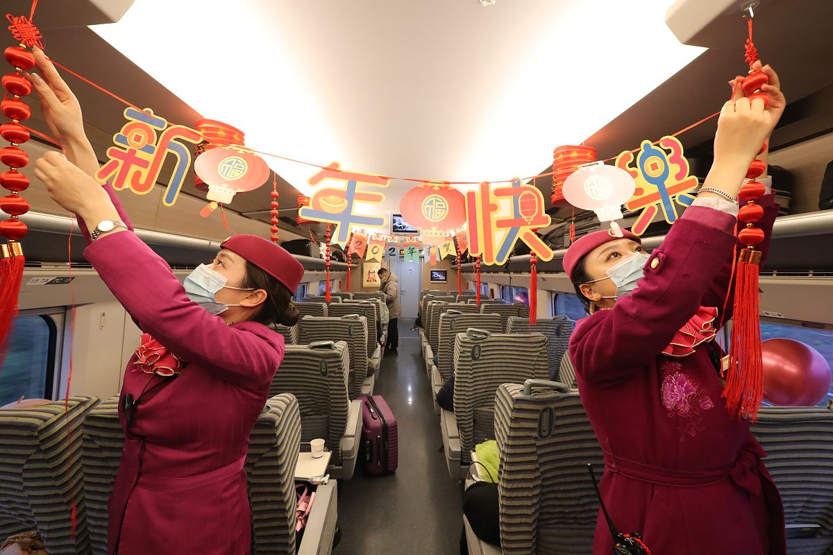 湖南有色金属职业技术学院五年制大专有高铁乘务专业吗