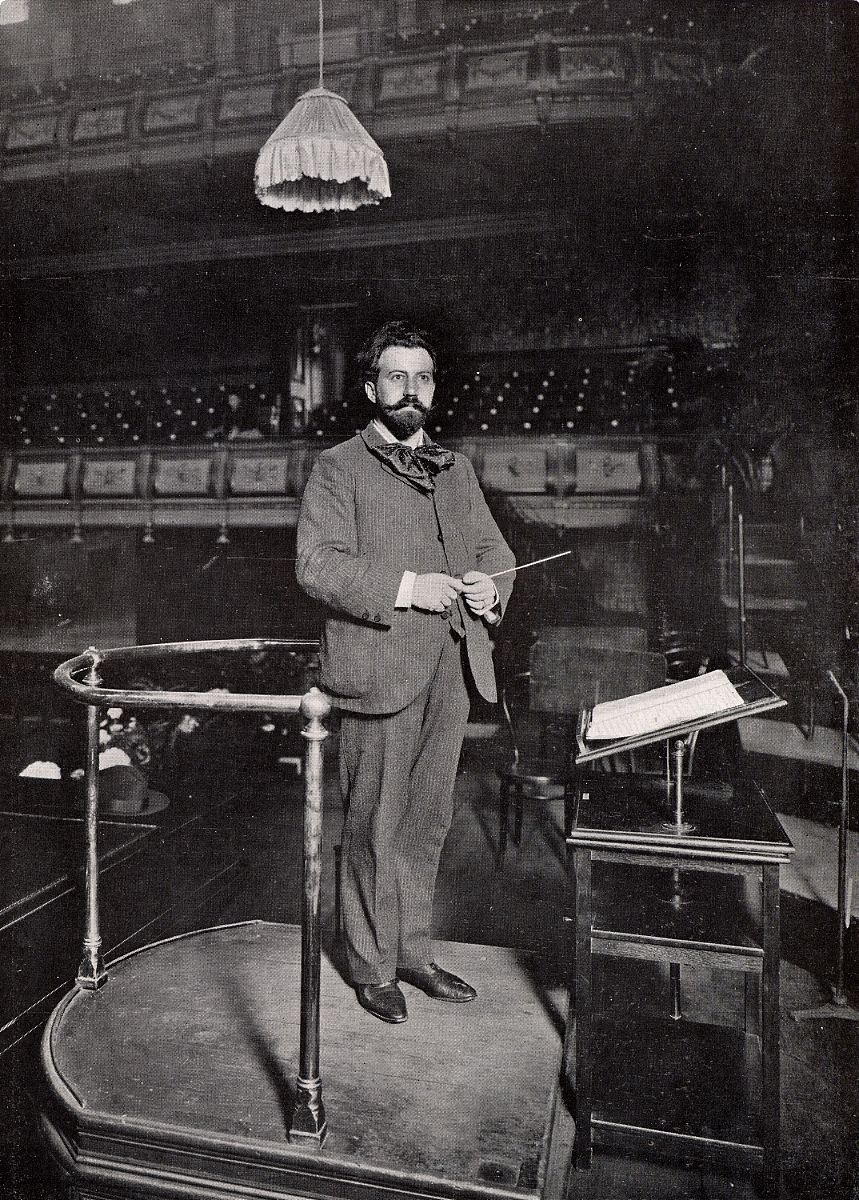 根据人物及其相关的事件：马可尼为无线电报技术申请专利，引发专利热，被授予诺贝尔物理学奖
把你的观点、感悟和启发分别写出