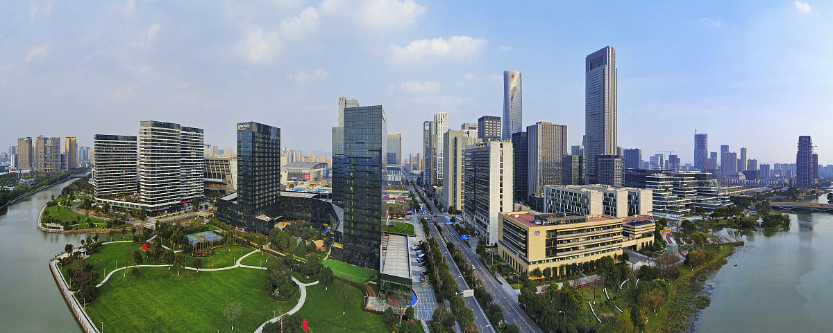 宁波中央活动区的产业