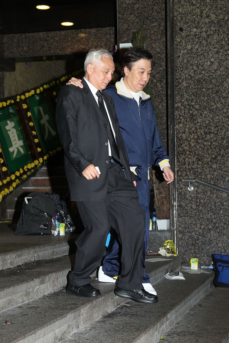 2014年4月18日,香港,"演唱会之父"张耀荣于红磡世界殡仪馆设灵