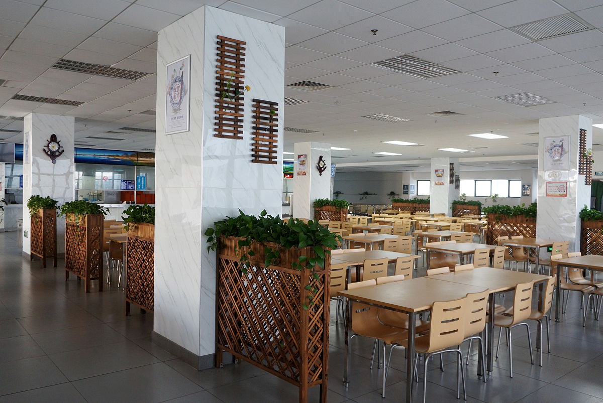 江西中医药大学学校食堂环境与寝室宿舍介绍