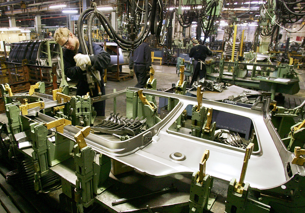 材料成型与控制技术：现代制造业的关键