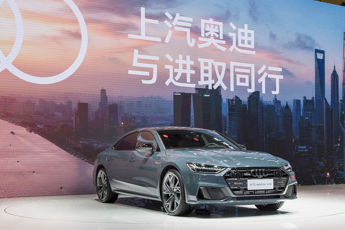 奥迪A4窗户玻璃都是六个点一个3+前挡风玻璃怎么是五个点一个3呢+这是什么情况