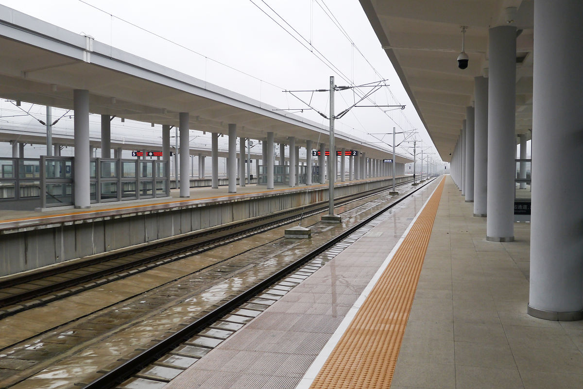 云南景洪初中生学高铁学校要读几年-好不好