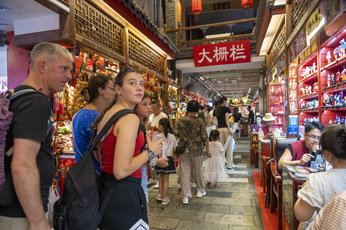 乌鲁木齐女生逛街休闲攻略：购物、美食、娱乐、景点全都有！