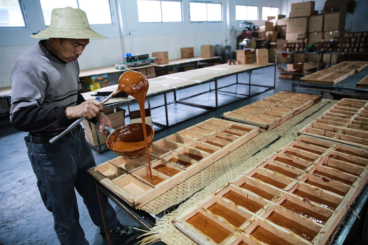 重庆市工业学校五年制大专王牌专业：机械设计制造及其自动化