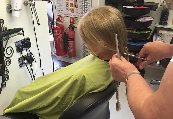 Dying to Survive: A Movie About Helping Cancer Patients