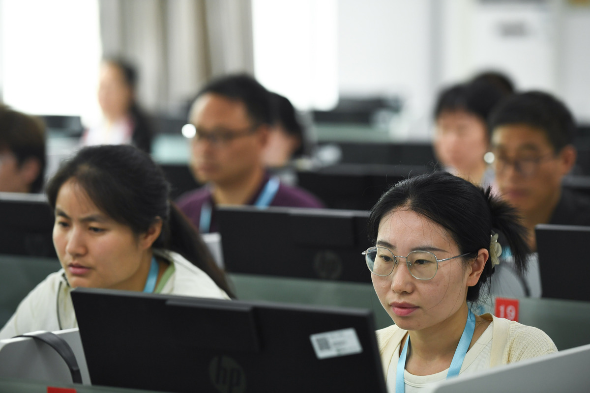 贵州女生适合学习计算机专业吗？就业前景、学习难度及优势分析