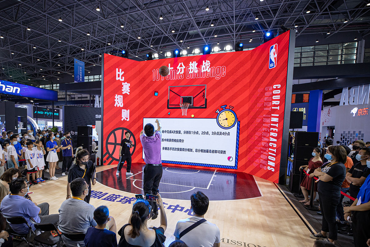我该怎么回复你一点也没有不自谦当初你很耐心的给我解答游戏的问题我就慢慢被你吸引我觉得你人很好