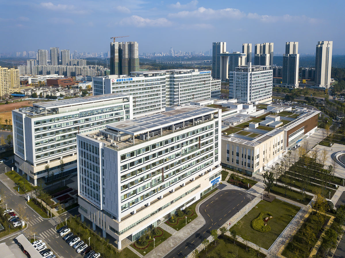 成都本科与中专的区别：2021年现状及未来趋势