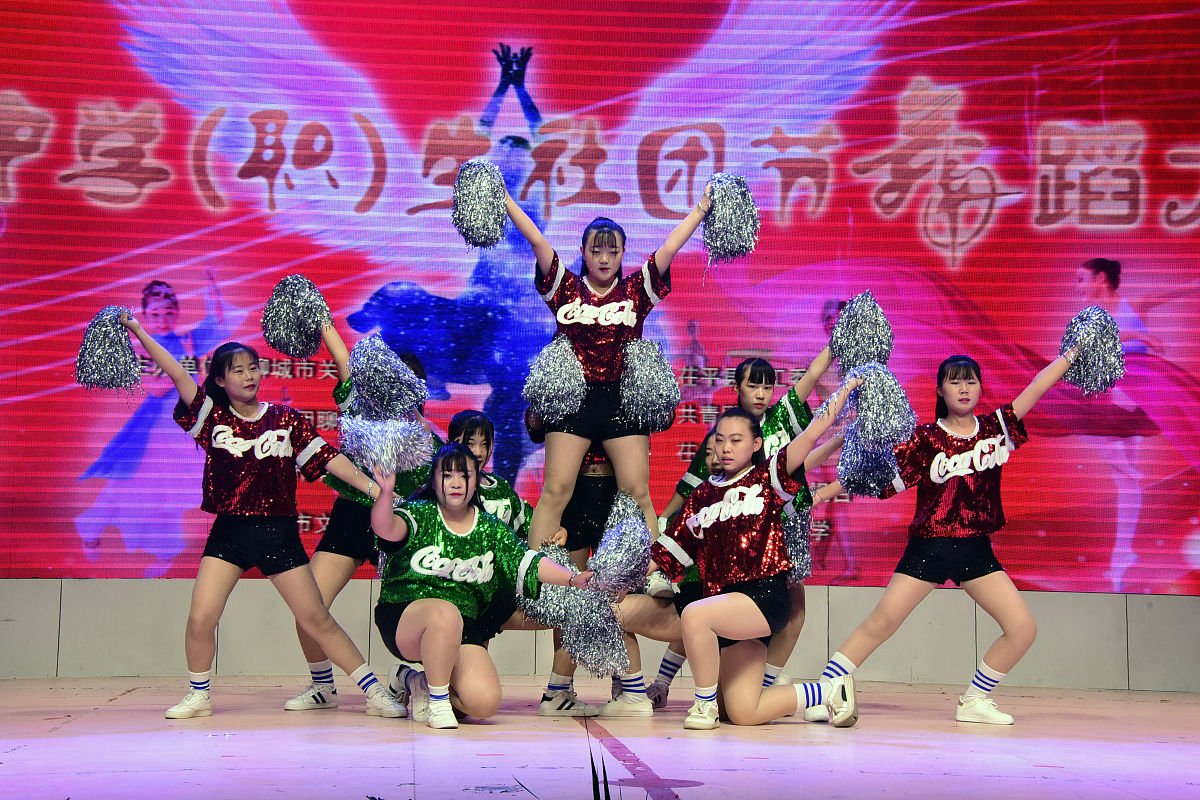 活力校园，精彩无限：展现高校丰富多彩的校园生活