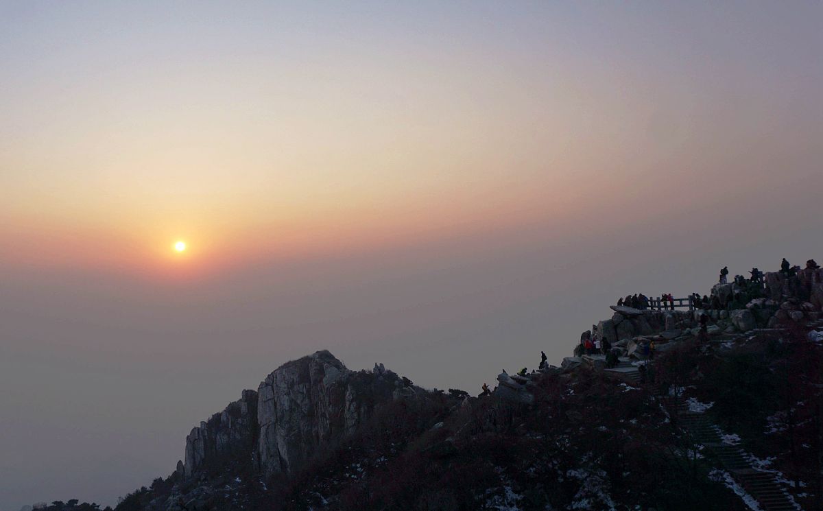 爬泰山攻略:装备、行李、身体准备、安全及心态 爬泰山攻略:装备、行李、身体准备、安全及心态