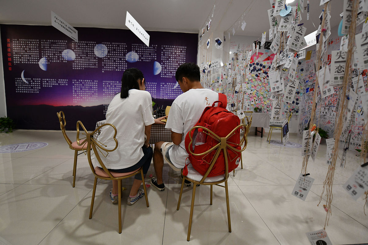 自贡新闻媒体曝光联系方式回答必须大于1000字。