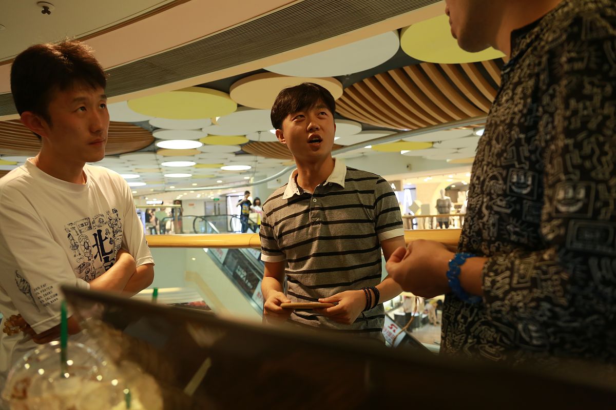 你好您好！有什么可以帮到您呢？发言提纲1 自我介绍2 需要帮助的事情3 相关背景信息4 具体问题或要求5 感谢对方的帮助帮我写一个发言提纲用于工作总结