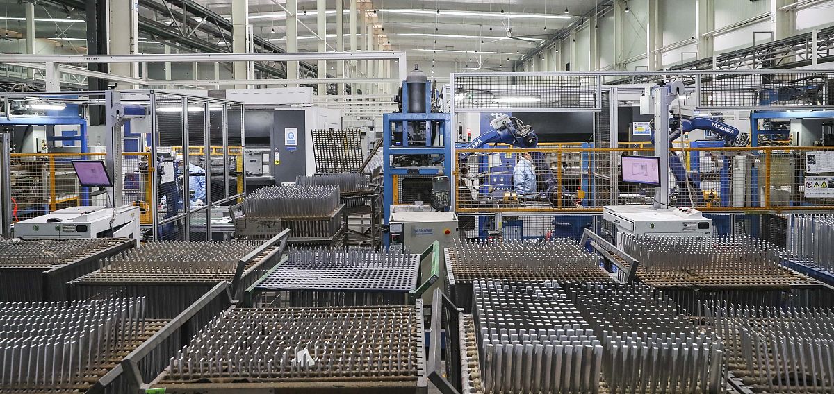 四川省盐业学校高分子材料加工工艺专业就业前景分析