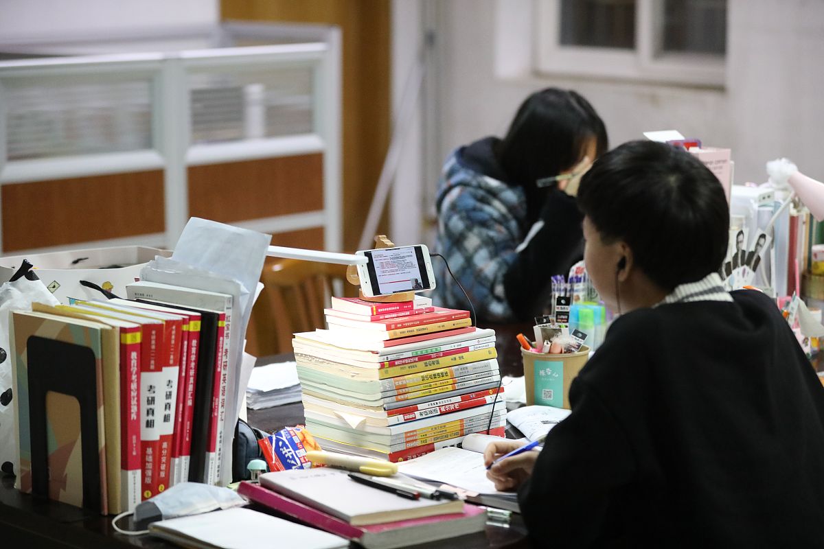 成都2021年初中毕业可以读中专学校吗