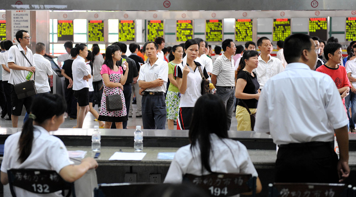 红河高中毕业生选择中专学校：优势、注意事项及职业规划