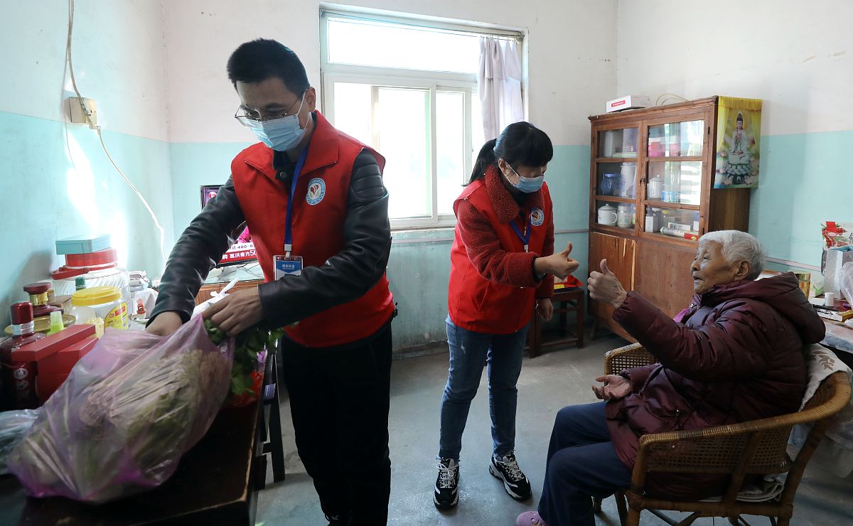 志愿者活动心得: 为爱传递温暖, 用行动点燃希望