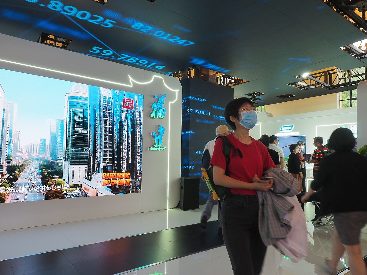 2021年5月11日,2021中国品牌日活动在上海展览中心举行,组图为展会总