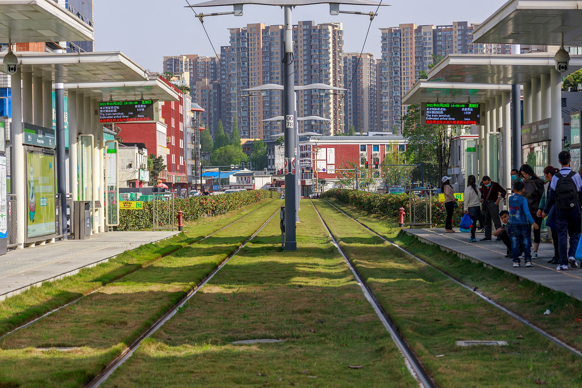 成都市郫县工程铁路学校有地铁专业吗？ - 地铁专业详解与学习途径